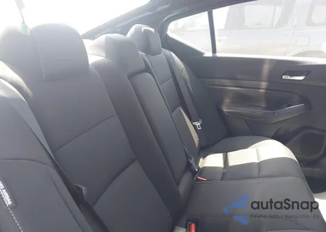 2021 Nissan Altima Sv Fwd z USA, uszkodzony, nr VIN 1N4BL4DV2MN326541